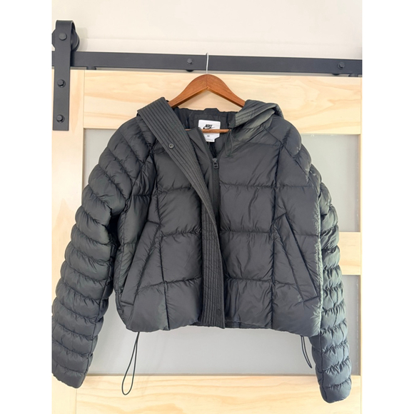 Nike Therma-FIT Repel Women’s Cropped Puffer Jacket Black XS NWOT - Picture 1 of 7
